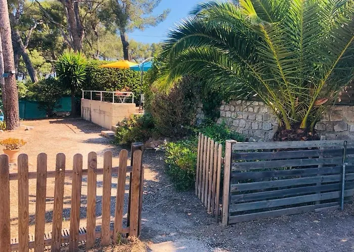 A 150M De La Plage - Jolie Maisonnette Avec Jardin Et Spa