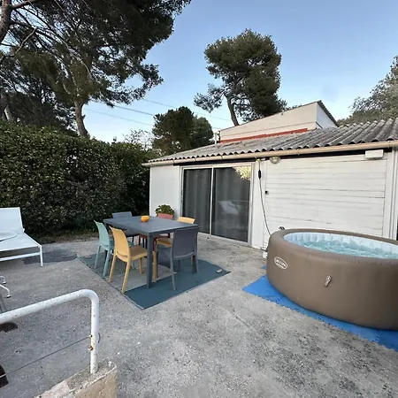 A 150M De La Plage - Jolie Maisonnette Avec Jardin Et Spa La Seyne-sur-Mer Exterior photo